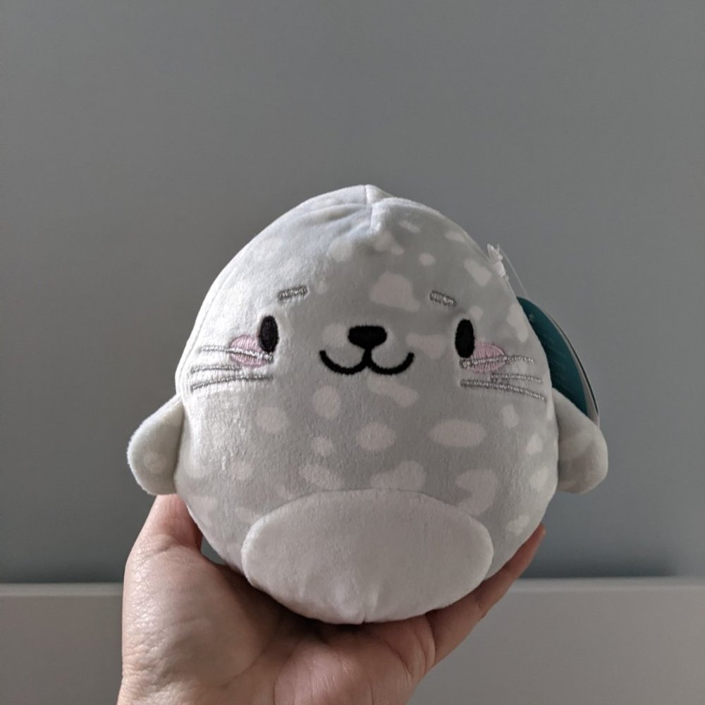 5" Claire's Exclusive Mimi Seal Squishmallow
